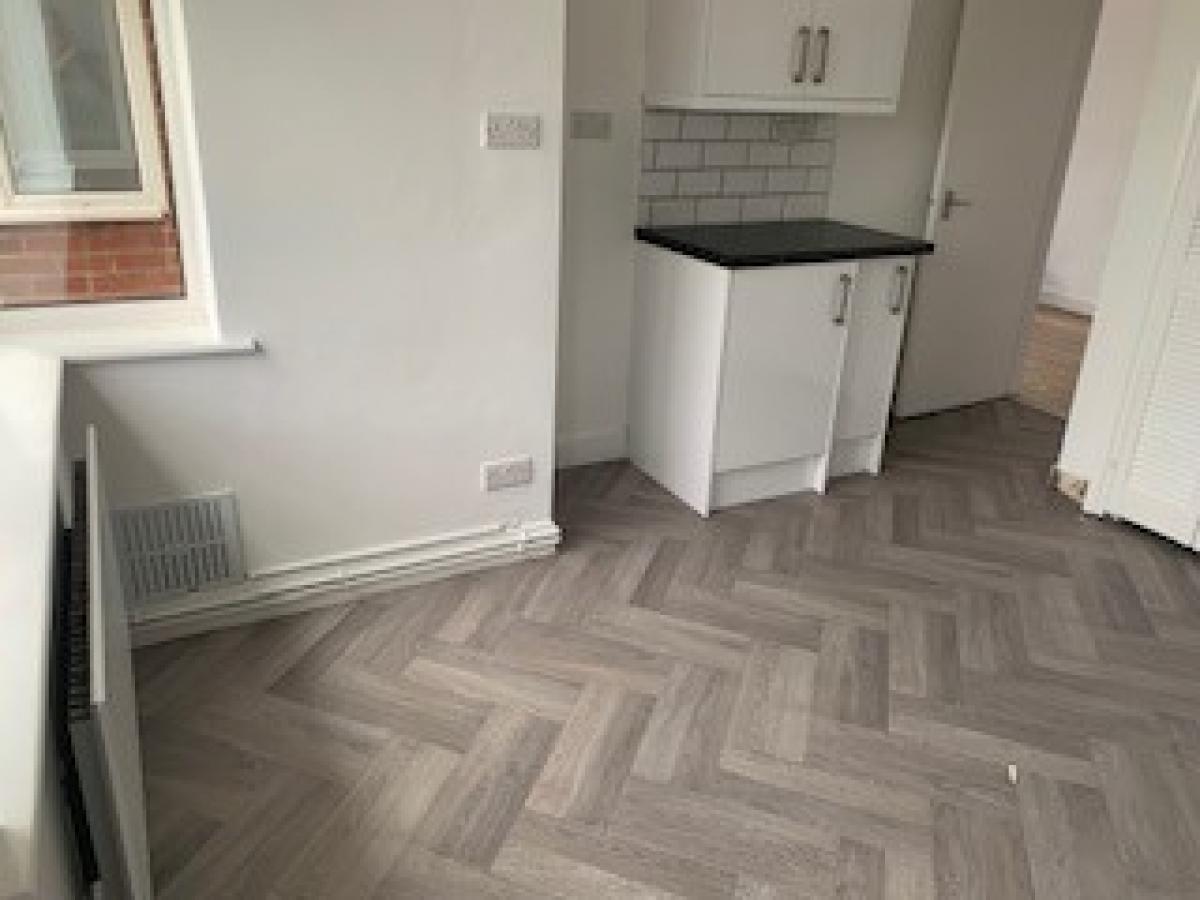 Image of 2 Bedroom Detached Bungalow, Springfield, Littleover